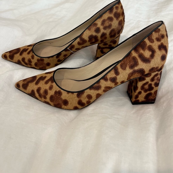 Mark Fisher Zala Pump, Leopard Print, size 8.5. - Picture 2 of 4